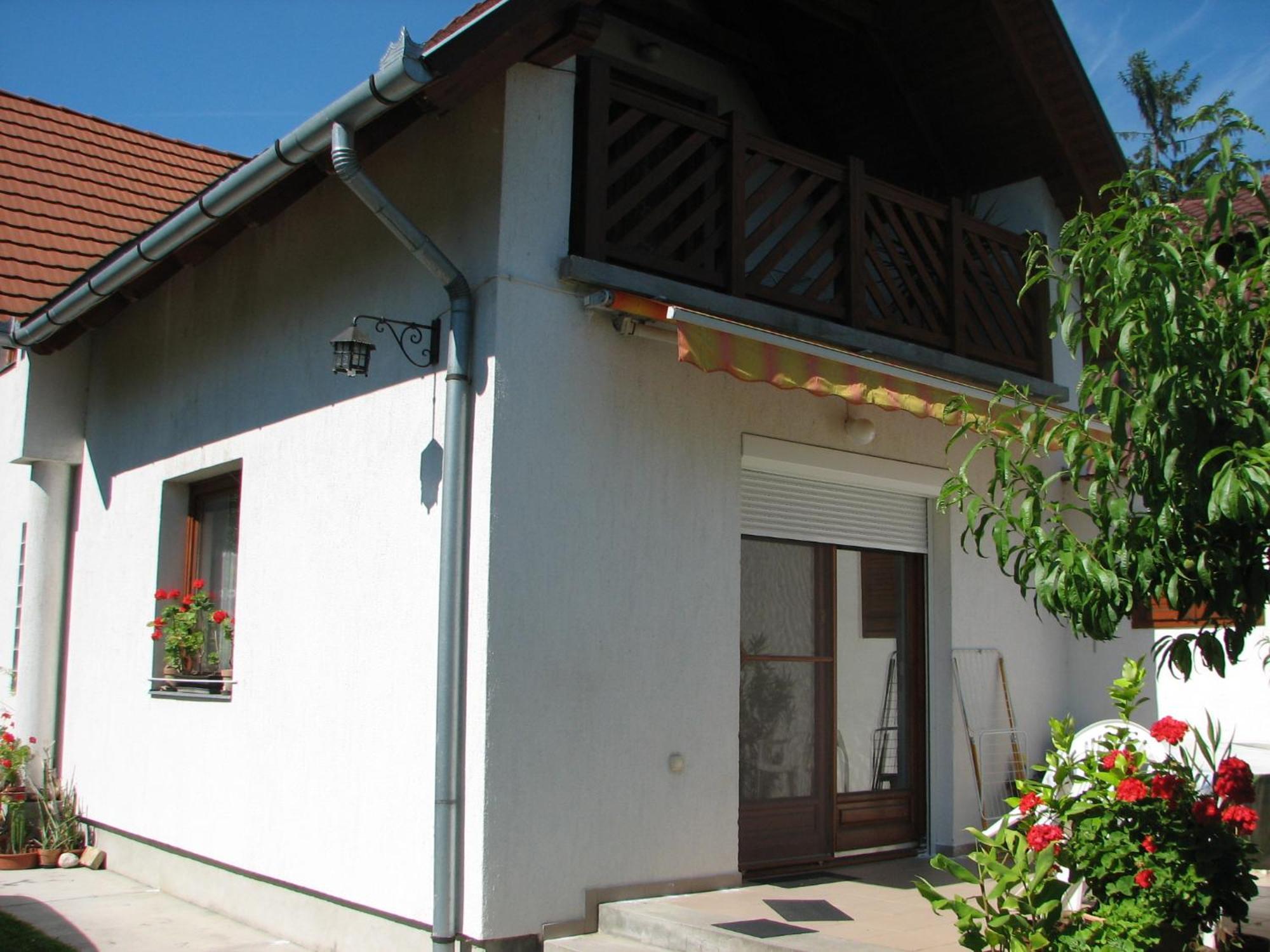 Pipacs Haz Villa Balatonlelle Exterior photo